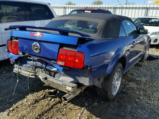 1ZVFT85H955205175 - 2005 FORD MUSTANG GT BLUE photo 4
