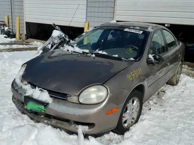 1B3ES46C8YD666425 - 2000 DODGE NEON BASE GOLD photo 2