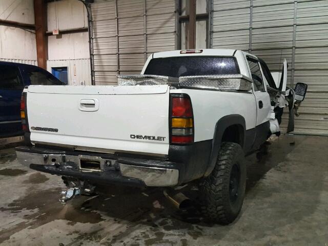 1GCHK23U61F177724 - 2001 CHEVROLET SILVERADO WHITE photo 4