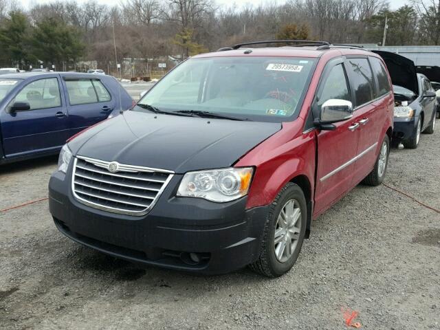 2A4RR6DX3AR149690 - 2010 CHRYSLER TOWN & COU RED photo 2