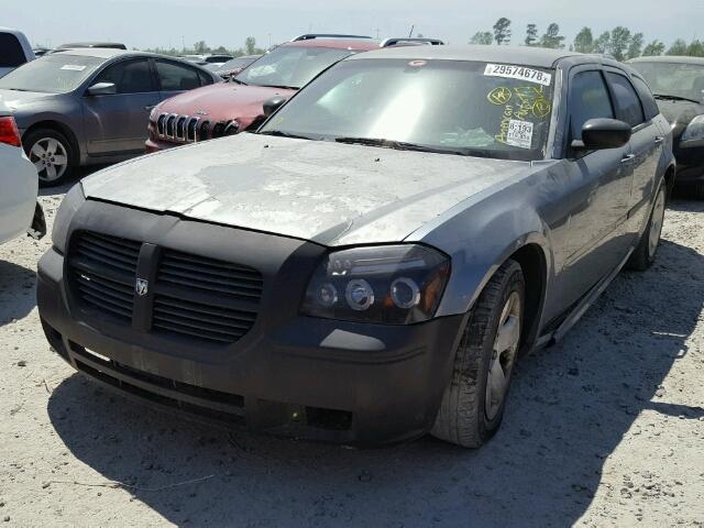 2D4FV47T86H317101 - 2006 DODGE MAGNUM SE SILVER photo 2