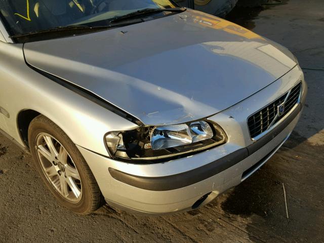 YV1RS61R022193446 - 2002 VOLVO S60 SILVER photo 9