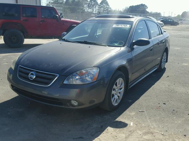 1N4BL11D24C125275 - 2004 NISSAN ALTIMA SE GRAY photo 2