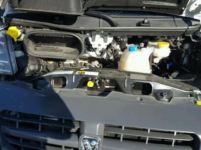 3C6TRVDG1JE104388 - 2018 RAM PROMASTER 白色 照片 7