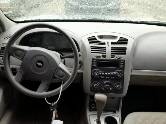 1G1ZT528X5F127429 - 2005 CHEVROLET MALIBU LS 银色 照片 9