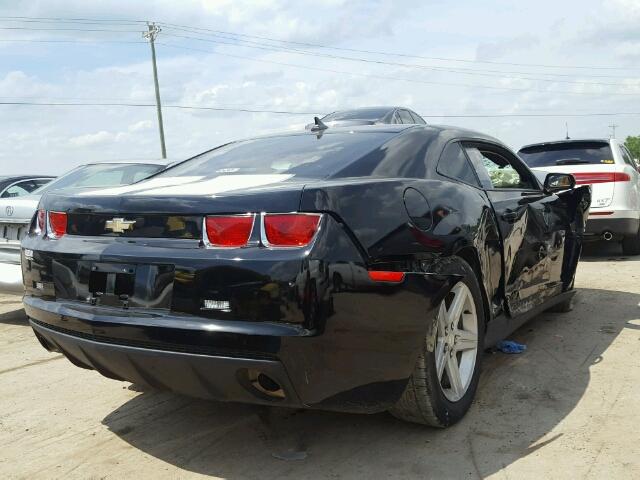 2G1FB1ED4B9136641 - 2011 CHEVROLET CAMARO LT BLACK photo 4