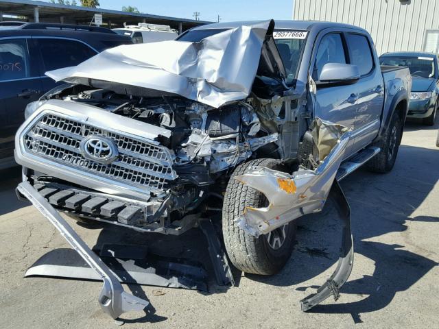 3TMCZ5AN1HM090035 - 2017 TOYOTA TACOMA DOU Күміс фото 2