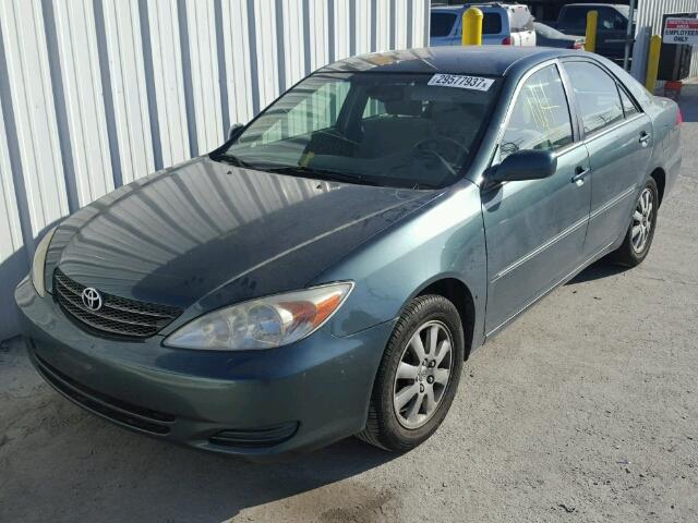 JTDBE30K320051024 - 2002 TOYOTA CAMRY LE 绿色 照片 2