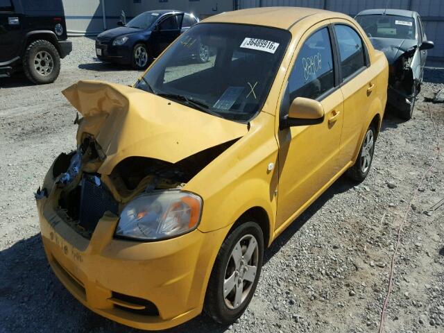 KL1TD56648B093140 - 2008 CHEVROLET AVEO BASE Jaune photo 2
