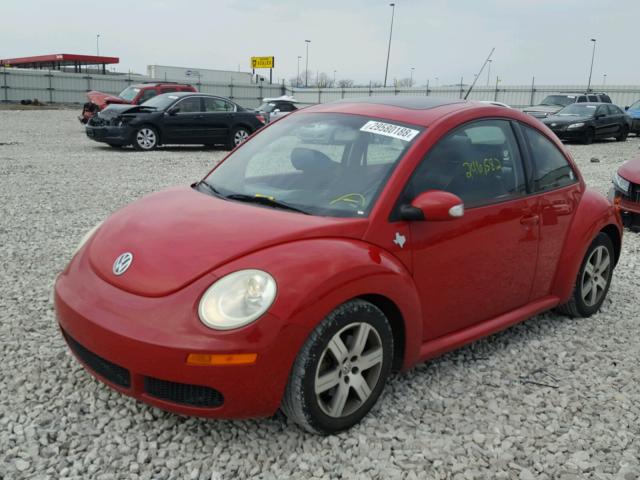 3VWRW31C96M421637 - 2006 VOLKSWAGEN NEW BEETLE RED photo 2