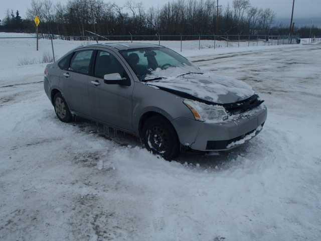 1FAHP34N78W129292 - 2008 FORD FOCUS S/SE GRAY photo 1