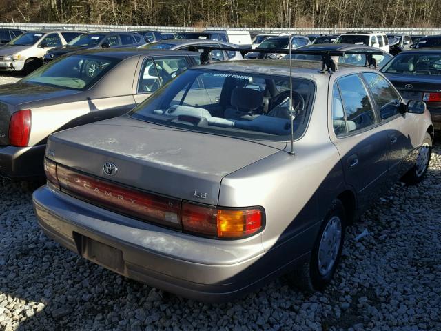 JT2SK12E4N0062258 - 1992 TOYOTA CAMRY LE GRAY photo 4