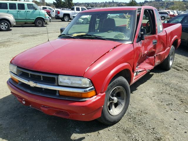 1GCCS1941W8239599 - 1998 CHEVROLET S TRUCK S1 RED photo 2