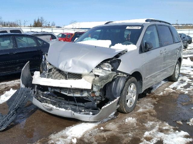 5TDZA23CX5S222877 - 2005 TOYOTA SIENNA CE SILVER photo 2