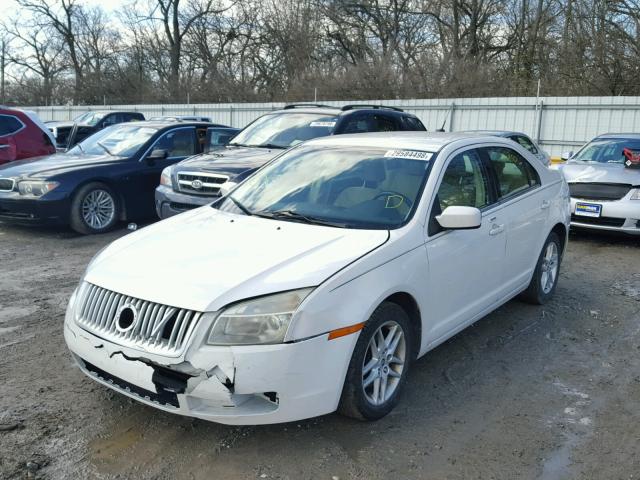 3MEHM0HA5AR604356 - 2010 MERCURY MILAN WHITE photo 2