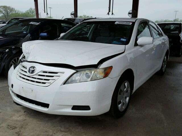 JTNBE46K673082279 - 2007 TOYOTA CAMRY NEW WHITE photo 2