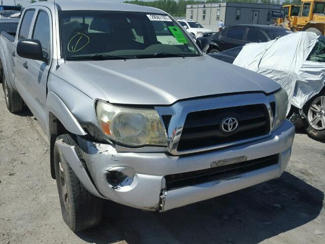 5TEKU72N25Z011507 - 2005 TOYOTA TACOMA DOU SILVER photo 9