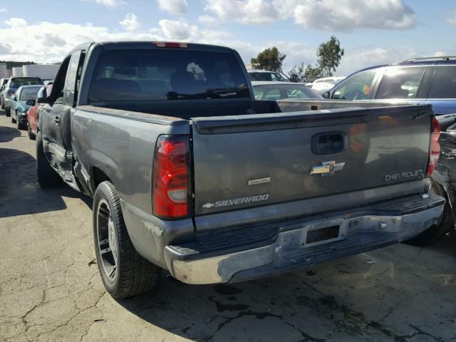 1GCEC19V3YZ286435 - 2000 CHEVROLET SILVERADO GRAY photo 3