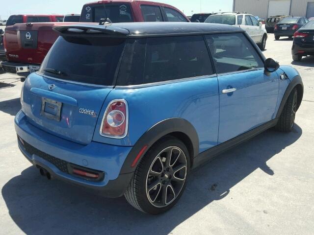 WMWSV3C51CT387001 - 2012 MINI COOPER S BLUE photo 4