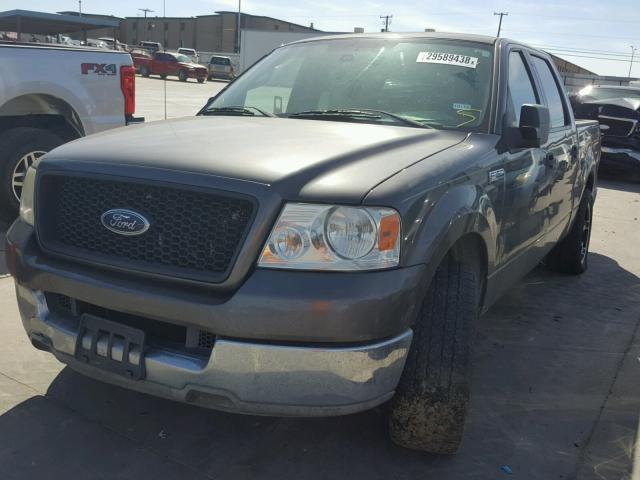 1FTRW12W65KC15147 - 2005 FORD F150 SUPER GRAY photo 2