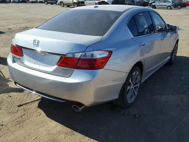 1HGCR3F82FA005710 - 2015 HONDA ACCORD EXL SILVER photo 4