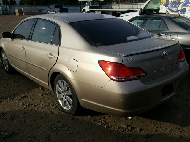 4T1BK36B76U082934 - 2006 TOYOTA AVALON XL GOLD photo 3