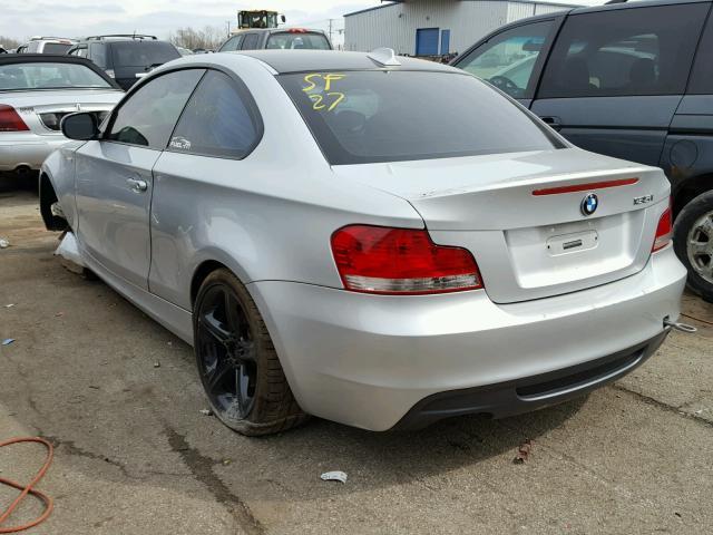 WBAUC9C5XBVM11431 - 2011 BMW 135 I SILVER photo 3