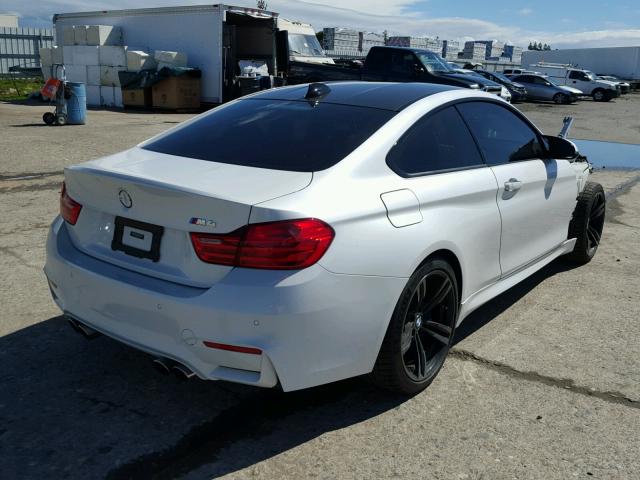 WBS3R9C53FK329327 - 2015 BMW M4 WHITE photo 4
