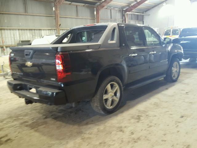 3GNEC12008G164802 - 2008 CHEVROLET AVALANCHE BLACK photo 4