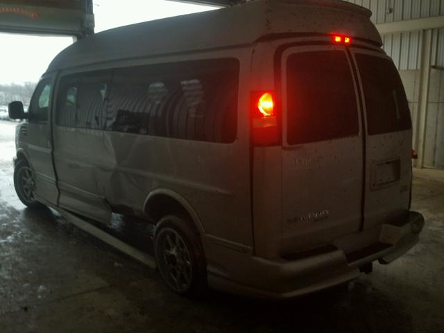 1GDW7LCGXD1109688 - 2013 GMC SAVANA RV GRAY photo 3