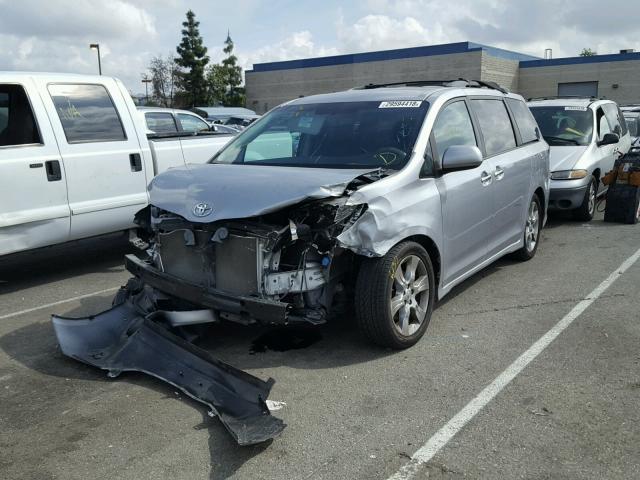 5TDXK3DC9DS346758 - 2013 TOYOTA SIENNA SPO SILVER photo 2