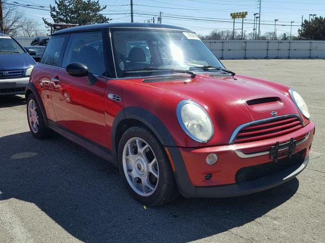 WMWRE33525TG96562 - 2005 MINI COOPER S RED photo 1