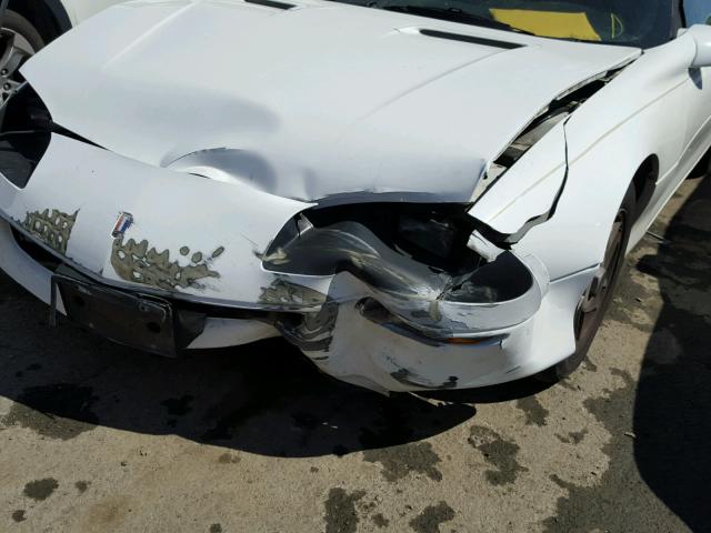 2G1FP32K8T2156224 - 1996 CHEVROLET CAMARO BAS 白色 照片 9