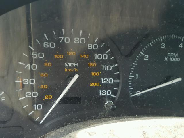 1G8ZY12712Z192912 - 2002 SATURN SC2 MAROON photo 8