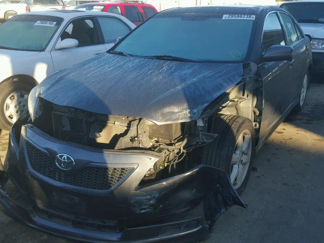 4T1BK46K08U067586 - 2008 TOYOTA CAMRY LE GRAY photo 2