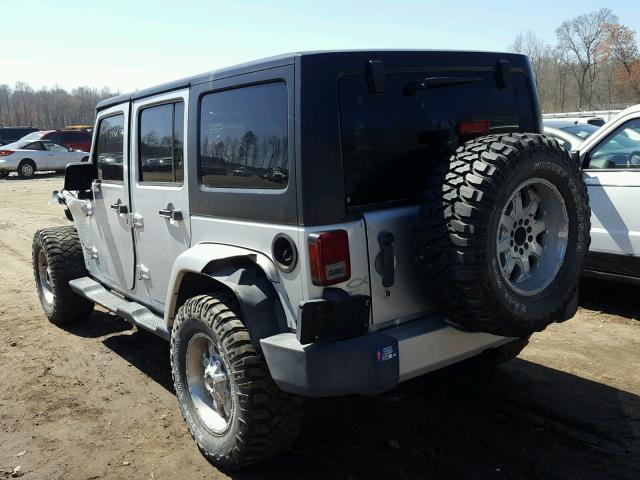 1C4BJWEG8CL253391 - 2012 JEEP WRANGLER U SILVER photo 3