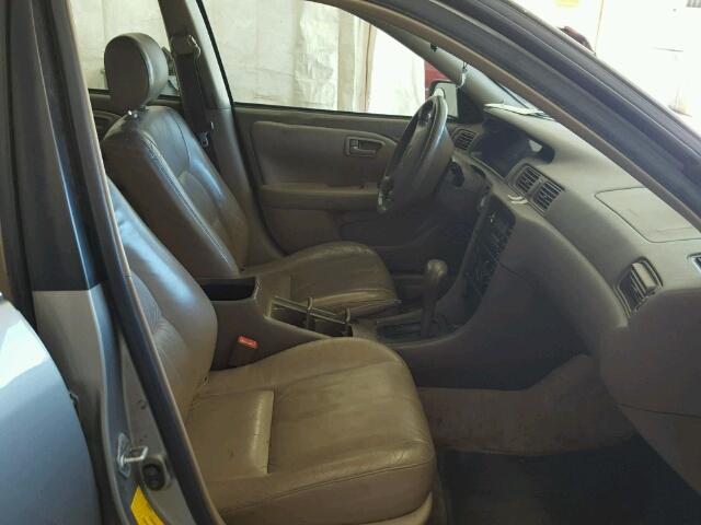 JT2BF28K8X0175110 - 1999 TOYOTA CAMRY LE ნაცრისფერი ფოტო 5