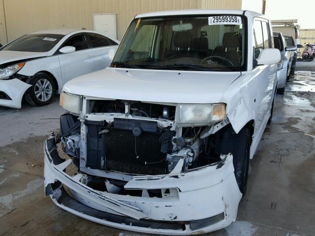 JTLKT334250175751 - 2005 TOYOTA SCION XB თეთრი ფოტო 2