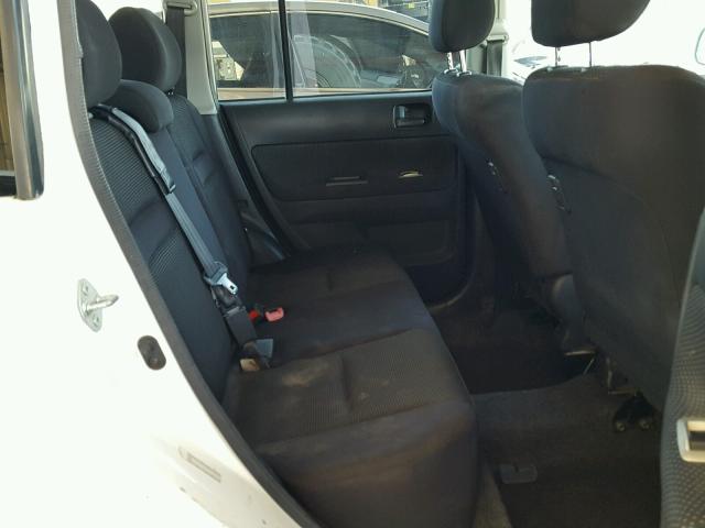 JTLKT334250175751 - 2005 TOYOTA SCION XB თეთრი ფოტო 6