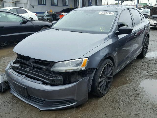 3VW2K7AJ6DM379962 - 2013 VOLKSWAGEN JETTA BASE 灰色 照片 2