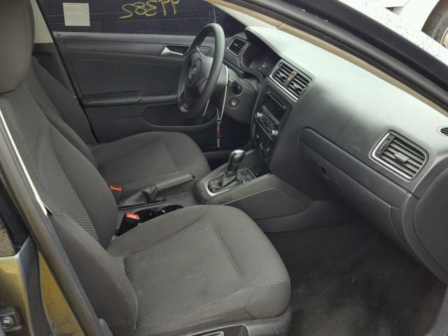 3VW2K7AJ6DM379962 - 2013 VOLKSWAGEN JETTA BASE 灰色 照片 5