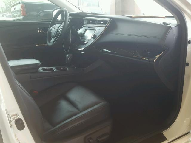 4T1BK1EB9FU172513 - 2015 TOYOTA AVALON XLE WHITE photo 5