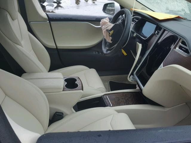 5YJSA1E26HF230404 - 2017 TESLA MODEL S SILVER photo 5