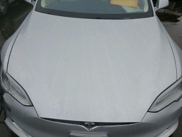 5YJSA1E26HF230404 - 2017 TESLA MODEL S SILVER photo 7