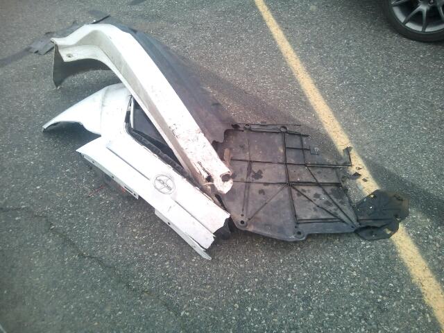 3MYDLBZV7GY141524 - 2016 TOYOTA SCION IA WHITE photo 9