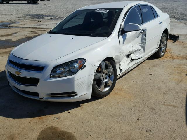 1G1ZC5E08CF205113 - 2012 CHEVROLET MALIBU 1LT WHITE photo 2