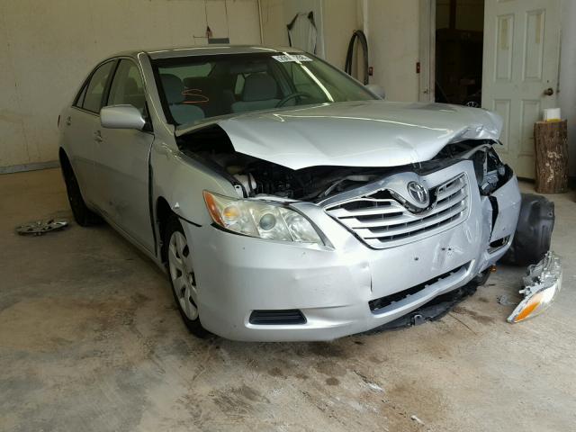 4T1BE46K27U585026 - 2007 TOYOTA CAMRY LE A Күміс фото 1