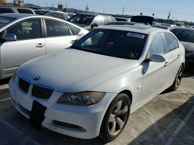 WBAVB33536KS37990 - 2006 BMW 330 I WHITE photo 2