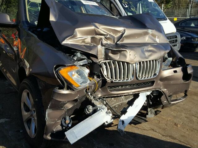 5UXWX5C51BL701284 - 2011 BMW X3 XDRIVE2 ნაცრისფერი ფოტო 9