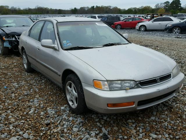 1HGCD5635TA033298 - 1996 HONDA ACCORD LX SILVER photo 1